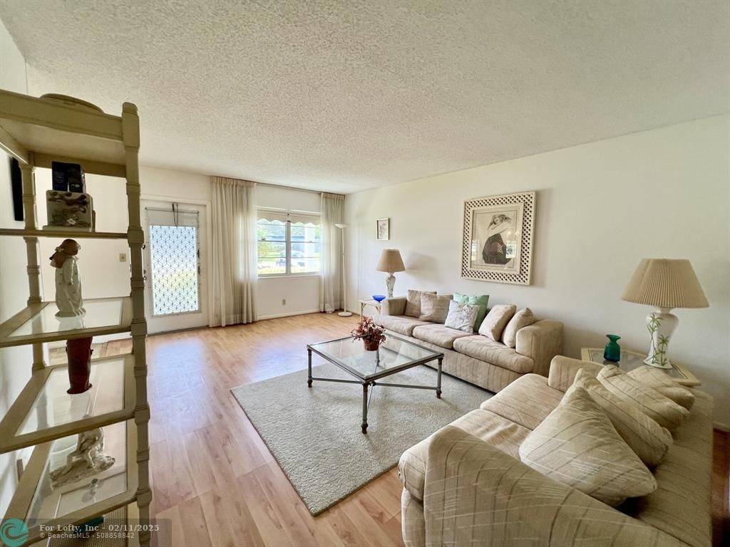 Deerfield Beach, FL 33442,194 Grantham F  #194