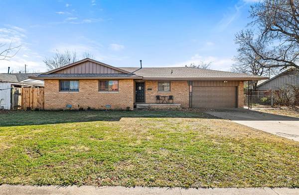 404 W Ercoupe Drive, Midwest City, OK 73110