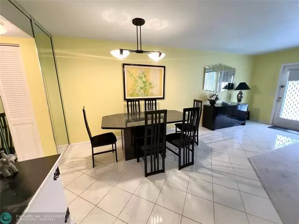 112 Oakridge I  #112, Deerfield Beach, FL 33442