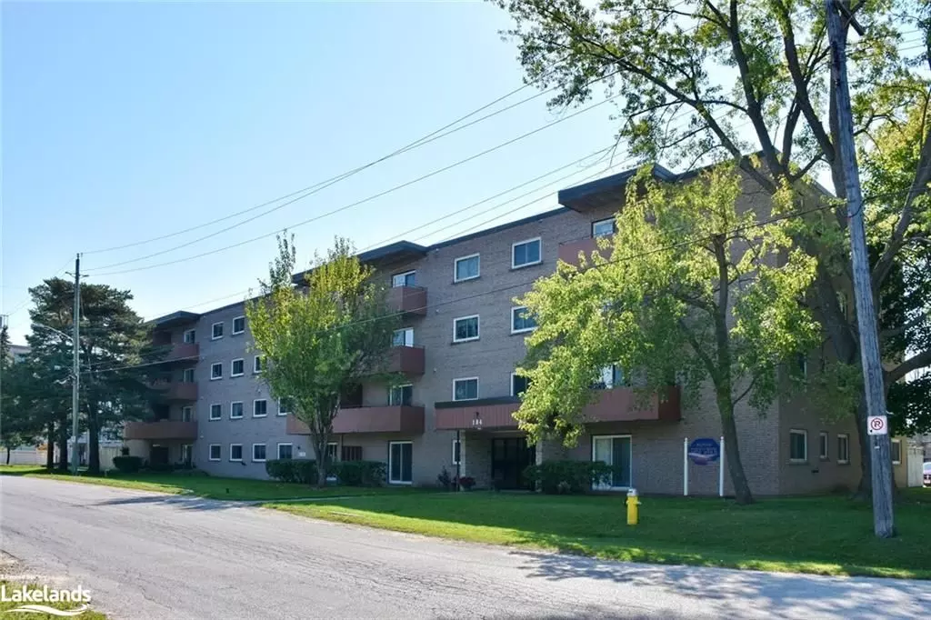 Collingwood, ON L9Y 2C8,184 EIGHTH ST #409