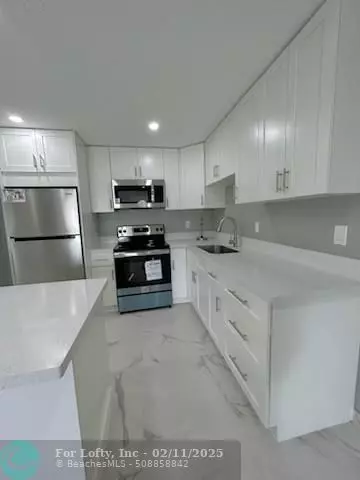 Fort Lauderdale, FL 33314,4681 SW 43rd Ter  #1