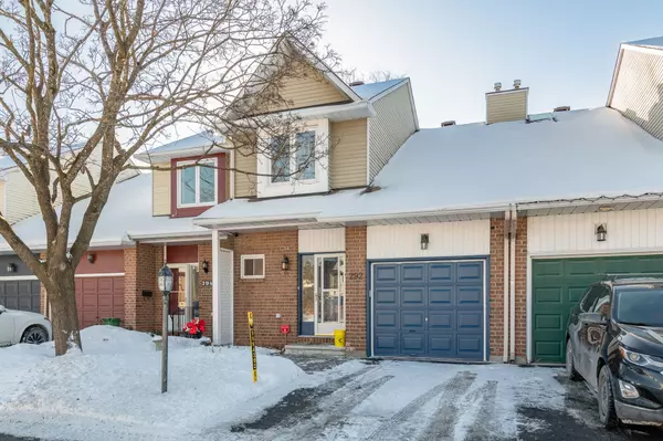 292 Pickford DR, Kanata, ON K2L 3T5