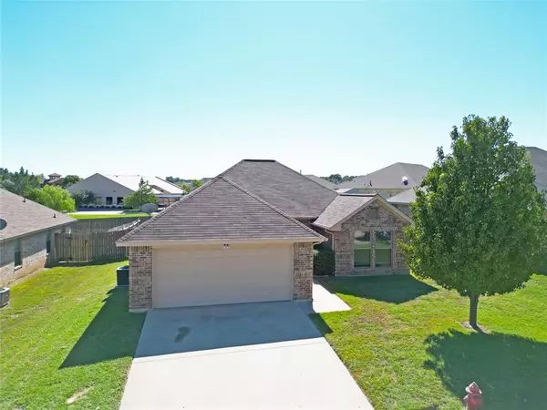 1242 Newcastle Drive,  Weatherford,  TX 76086