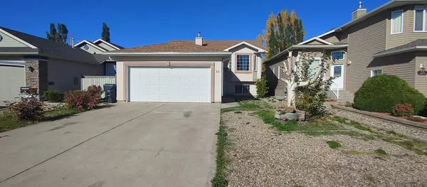 31 Fairmont Gate S, Lethbridge, AB T1K 7M7