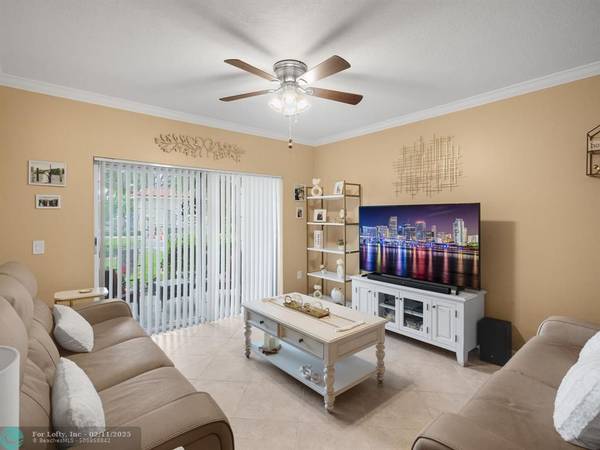 Boynton Beach, FL 33435,2105 Tuscany Way  #2105