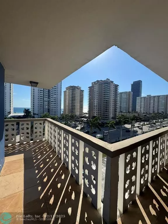 1893 S Ocean Dr  #704, Hallandale Beach, FL 33009