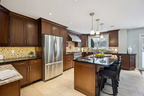 23 Durie LN, Markham, ON L3T 5H4