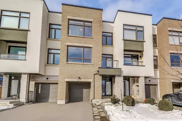 262 Squire CRES, Oakville, ON L6H 0L8