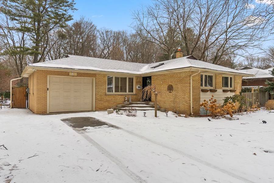 177 Woodhaven Park DR, Oakville, ON L6L 4K4