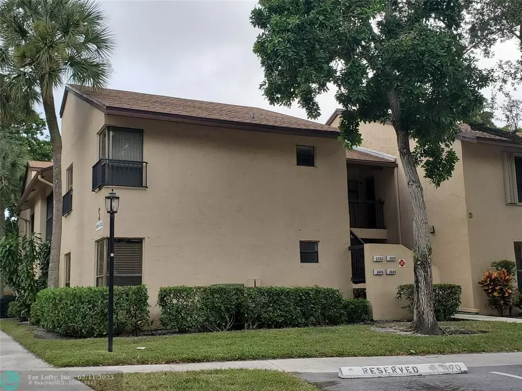 Coconut Creek, FL 33063,3695 Cocoplum Cir  #3536