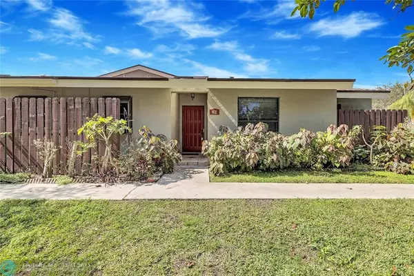 Boynton Beach, FL 33436,62 Meadows Drive