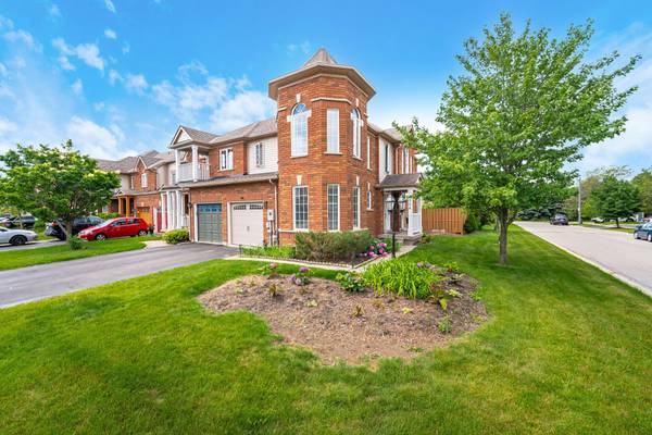 5554 Linwell PL, Mississauga, ON L5M 6L7