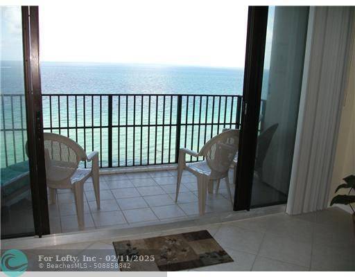 Hollywood, FL 33019,2201 S Ocean Dr  #2203