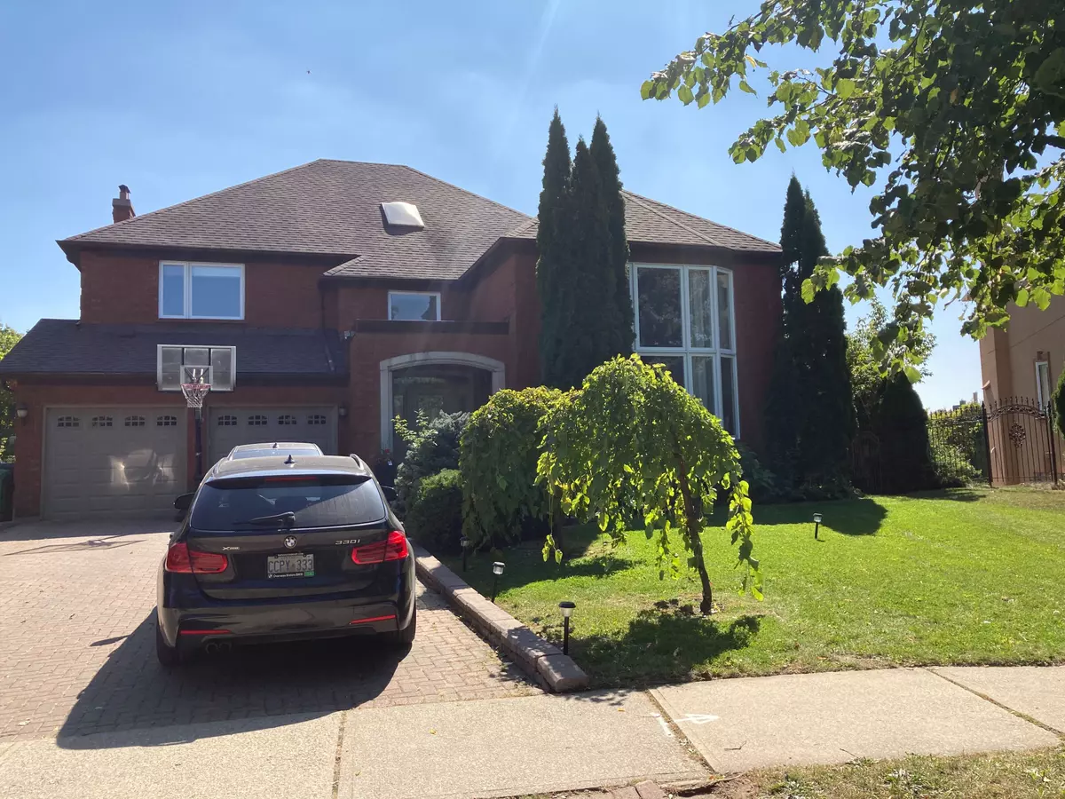 Mississauga, ON L5M 4X4,5883 Riverside PL