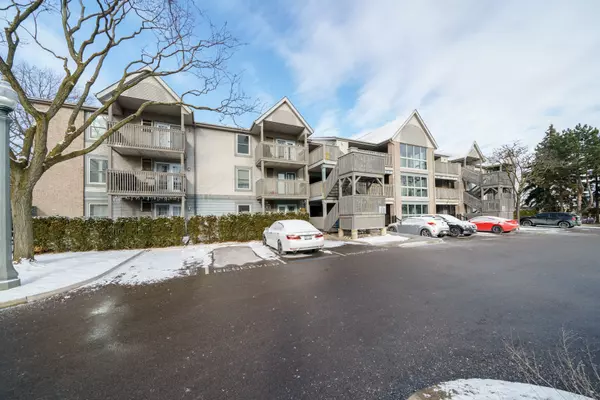 Burlington, ON L7M 4C4,2040 Cleaver AVE #310