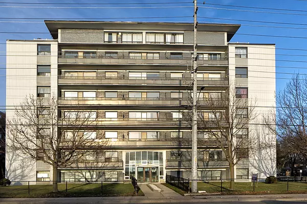 363 Lakeshore RD E #503, Mississauga, ON L5G 1H7