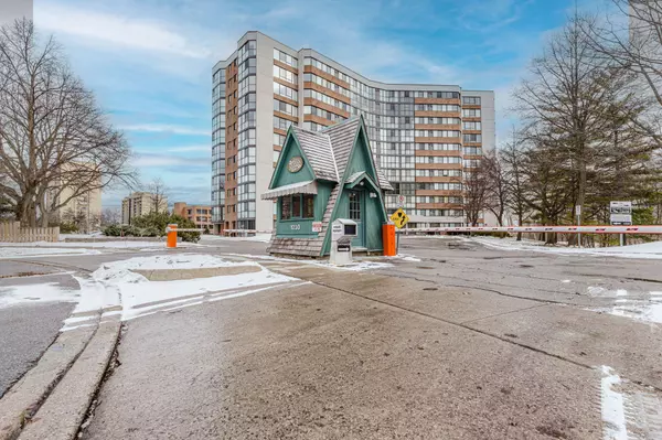 Oakville, ON L6H 3K6,1230 Malborough CT #210