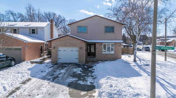 74 Huckleberry PL, Hamilton, ON L8E 4R6