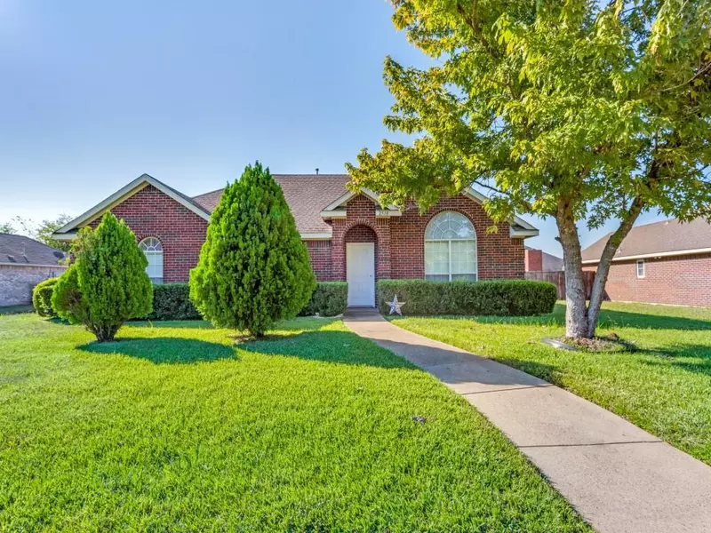 2510 Sunset Drive, Lancaster, TX 75146