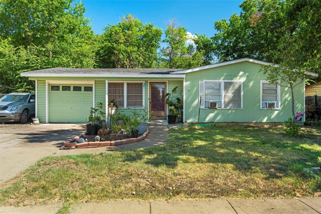 2015 Ridgeway Street,  Arlington,  TX 76010