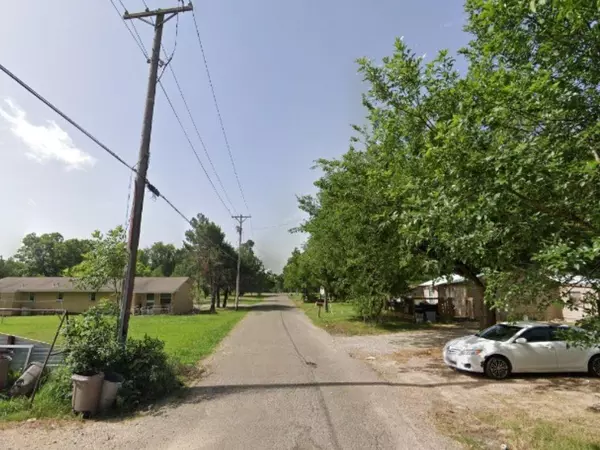 Commerce, TX 75428,2011 Mangum Street