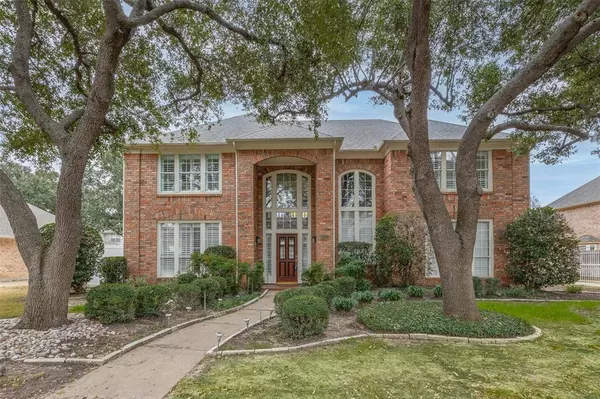 6813 Glen Meadow Drive, Fort Worth, TX 76132