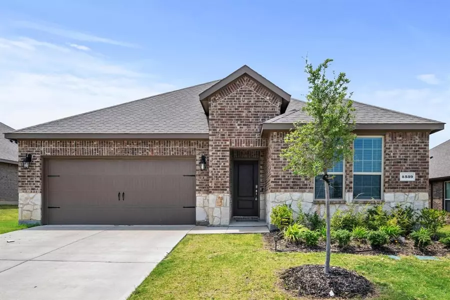 4339 Paxton Drive, Forney, TX 75126