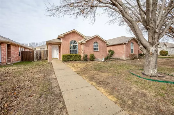 517 Monarch Drive, Lancaster, TX 75146