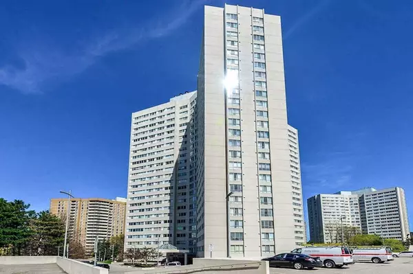 3700 Kaneff CRES #SPH8, Mississauga, ON L5A 4B8