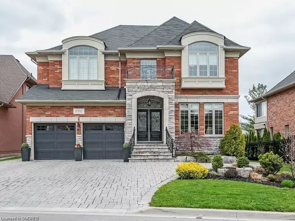 2347 Rock Point DR, Oakville, ON L6H 7V3