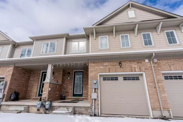 Niagara Falls, ON L2H 3R5,7771 White Pine CRES