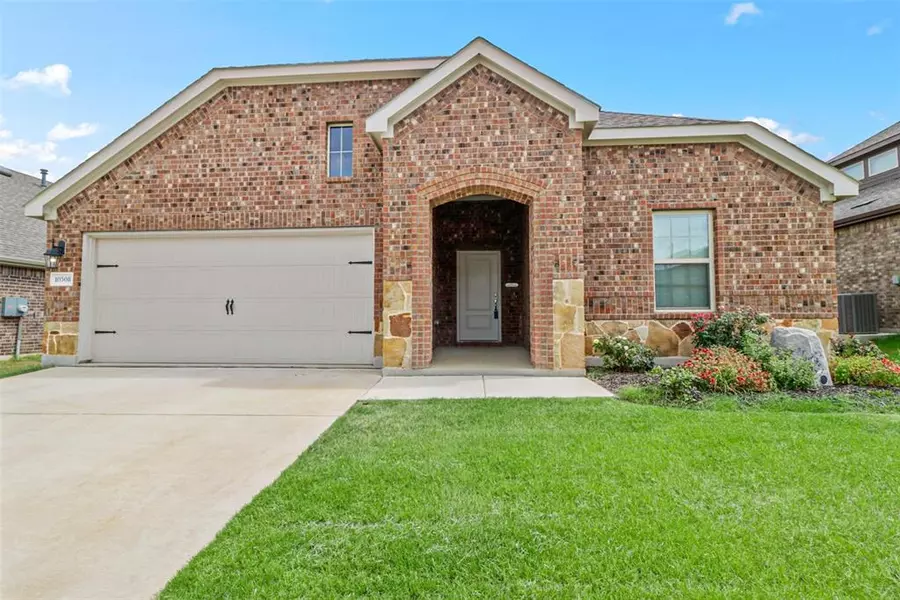 10308 Autumn Leaves Lane, Aubrey, TX 76227