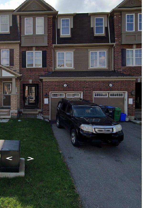 32 Mercedes RD, Brampton, ON L7A 0Z2