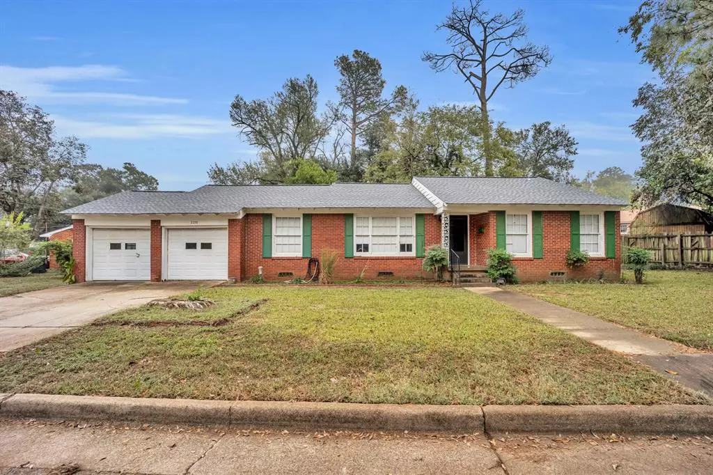 Tyler, TX 75701,2310 W Azalea Drive