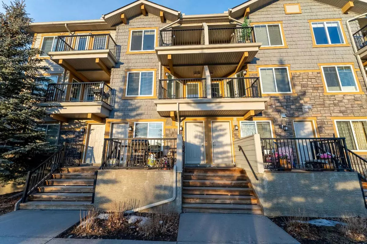 Calgary, AB T2Z 4E8,306 McKenzie Towne LN SE