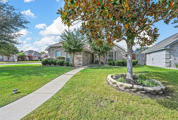 Forney, TX 75126,117 E Forestwood Drive