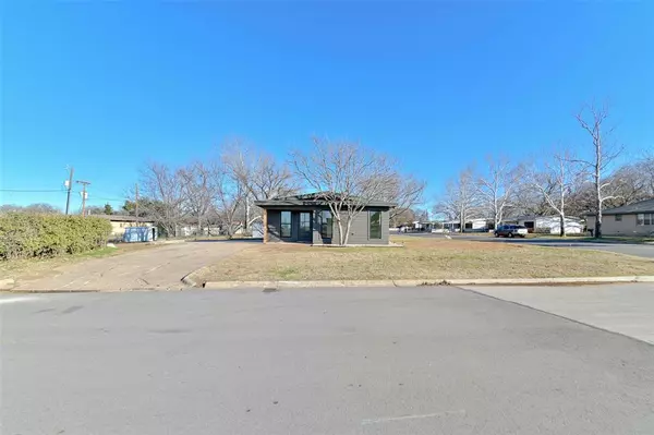 Bridgeport, TX 76426,1501 Lawdwin Avenue