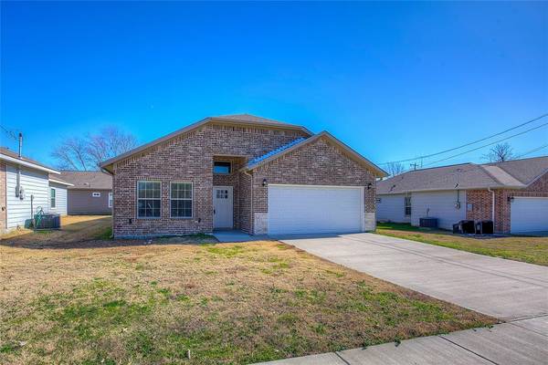 3615 College Street, Greenville, TX 75401