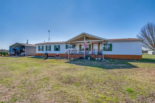 Barry, TX 75102,9876 NW County Road 2221