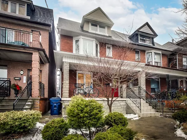 48 Grace ST #Upper, Toronto C01, ON M6J 2S2