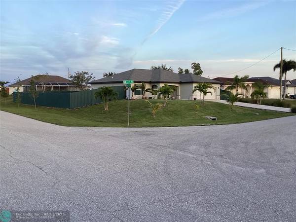 Cape Coral, FL 33993,309 NW 22nd Pl