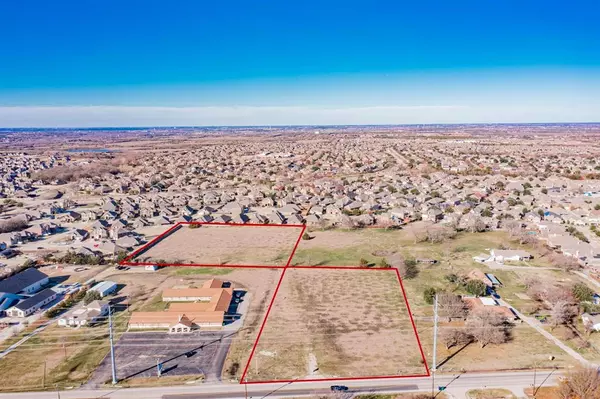 813 W Holiday,  Fate,  TX 75087