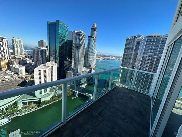 41 SE 5 ST  #2201, Miami, FL 33131