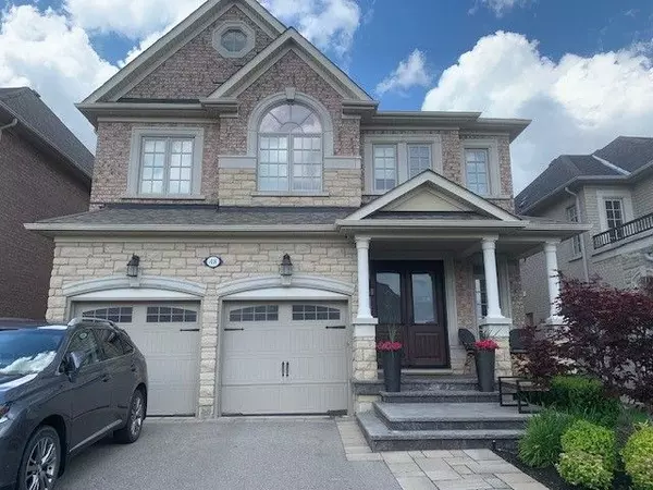 48 Apple Grove CT, Vaughan, ON L6A 4C3