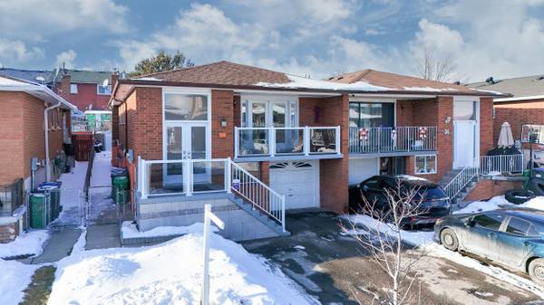 Brampton, ON L6V 3K2,34 Major Oaks DR