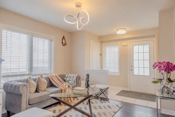 Brampton, ON L7A 5A5,77 Benhurst CRES