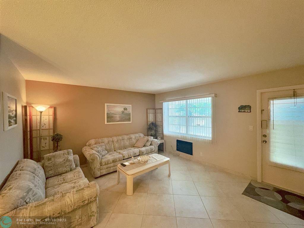 Fort Lauderdale, FL 33308,2160 NE 56th Ct  #203