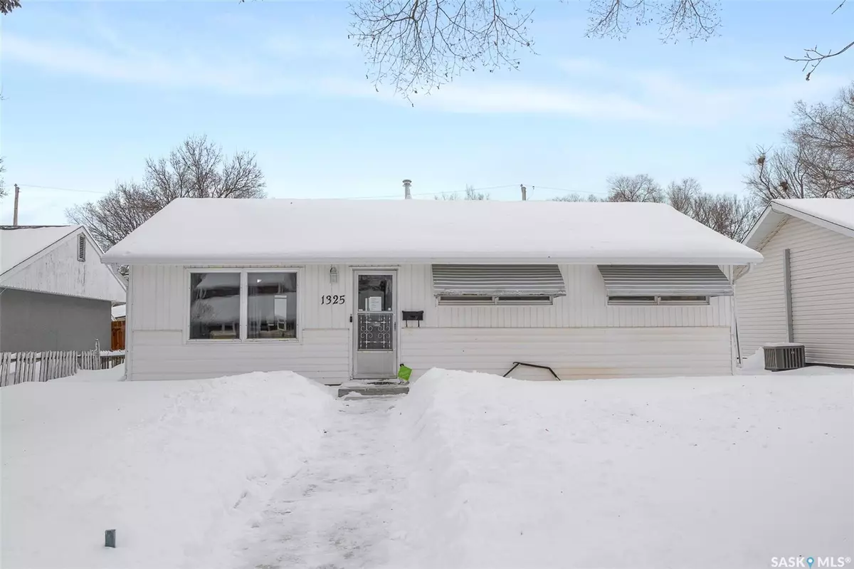 Moose Jaw, SK S6H 4B9,1325 Connaught AVENUE