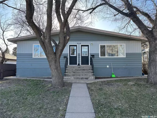 246 5th AVENUE NW, Swift Current, SK S9H 0W3