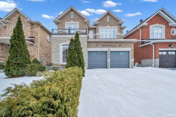 138 Stark CRES, Vaughan, ON L4H 0J4